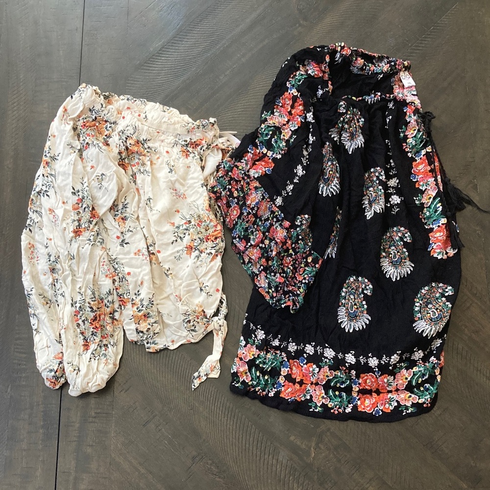 Bundle of 2 Women’s floral tops size xxl